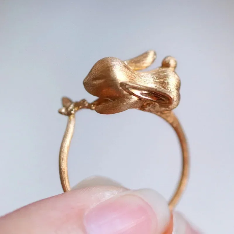 Комплект бижутерии из колье серёг и браслета в виде кролика