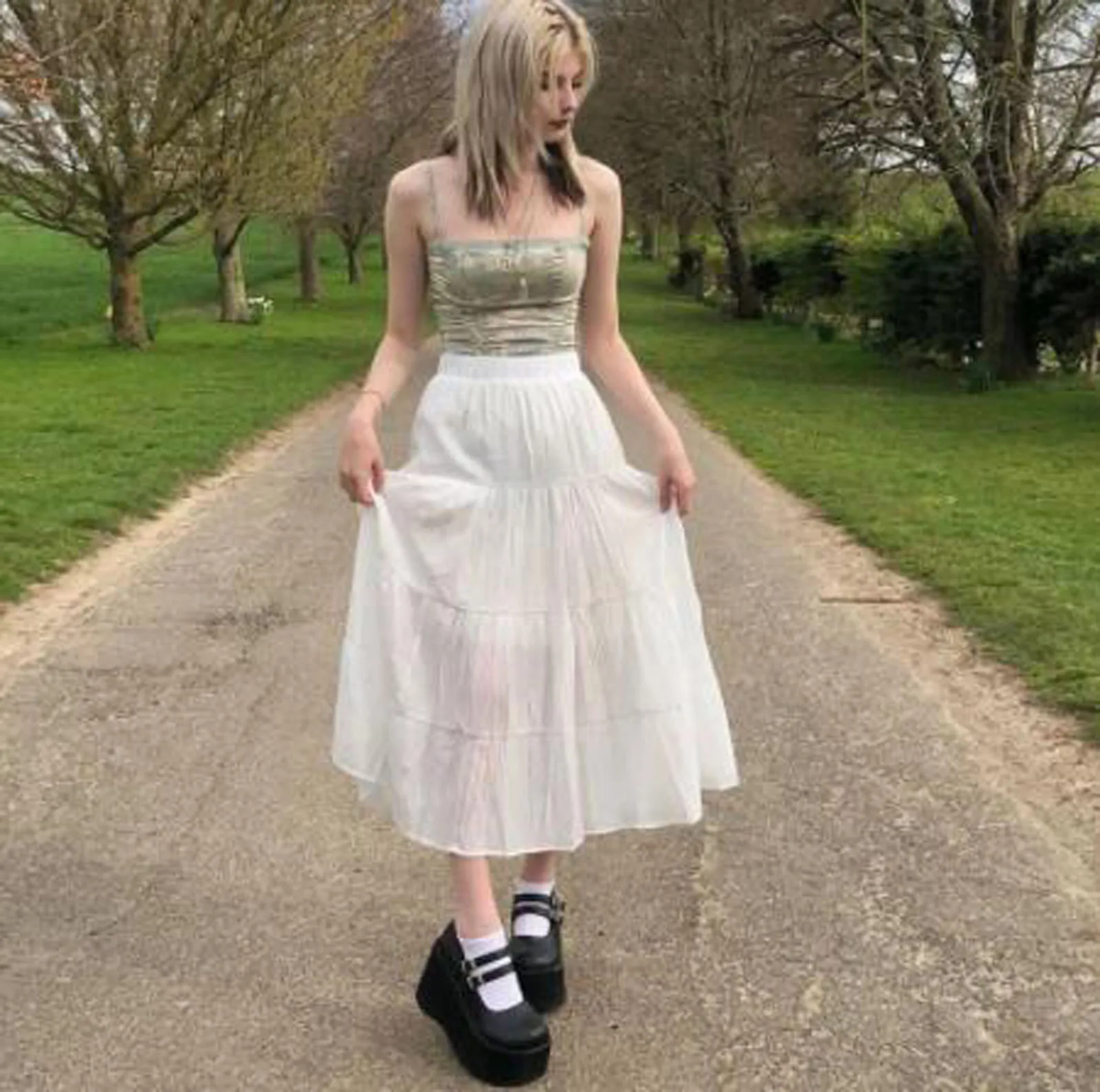 

Женская Повседневная модная однотонная трапециевидная плиссированная шифоновая Повседневная Длинная юбка с высокой талией, белая уличная...