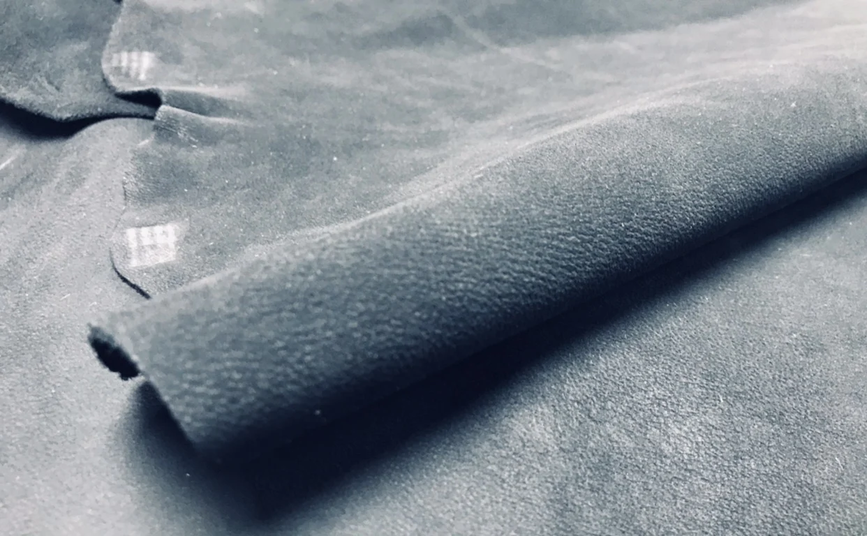 Black Sheep Frosted .2mm 233.33 Cm-300.00 cm 80/Zhang First Layer Goat Skin
