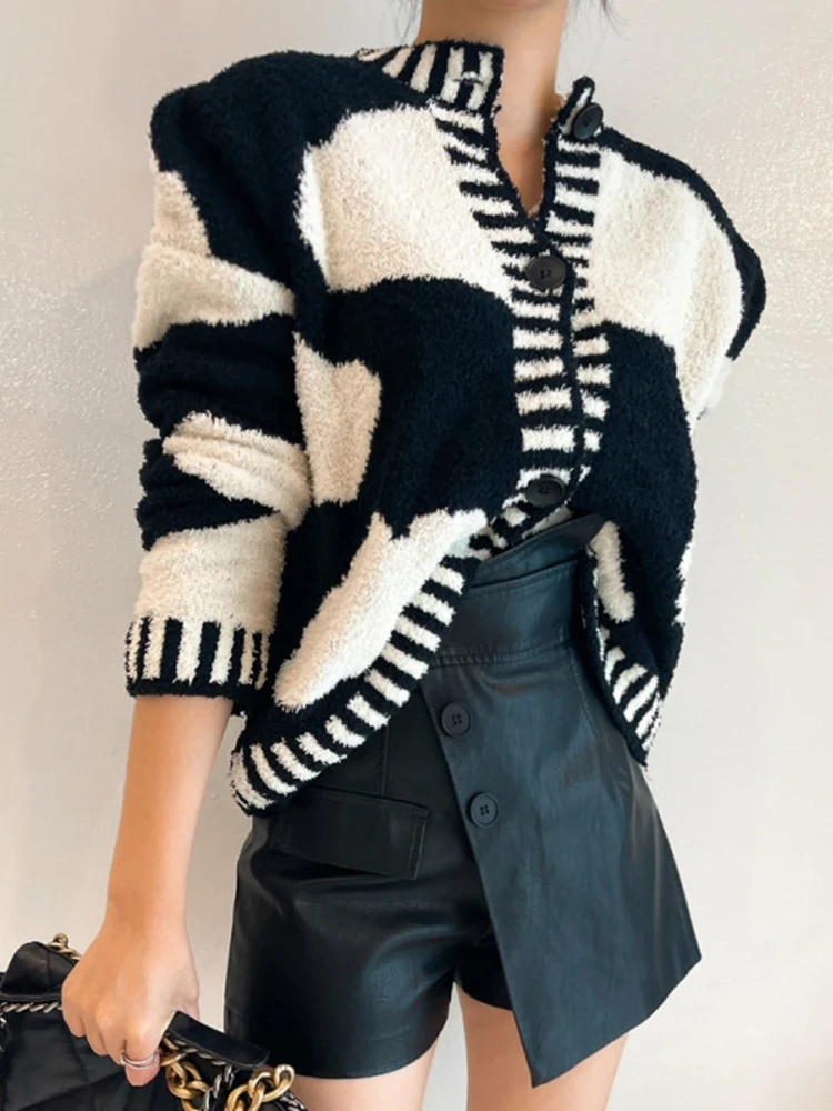 

ZOKI Korean Women Cardigan Winter Fashion V Neck Single Breasted Knitted Sweater Coats Elegant Office Ladies Black Print Clothes