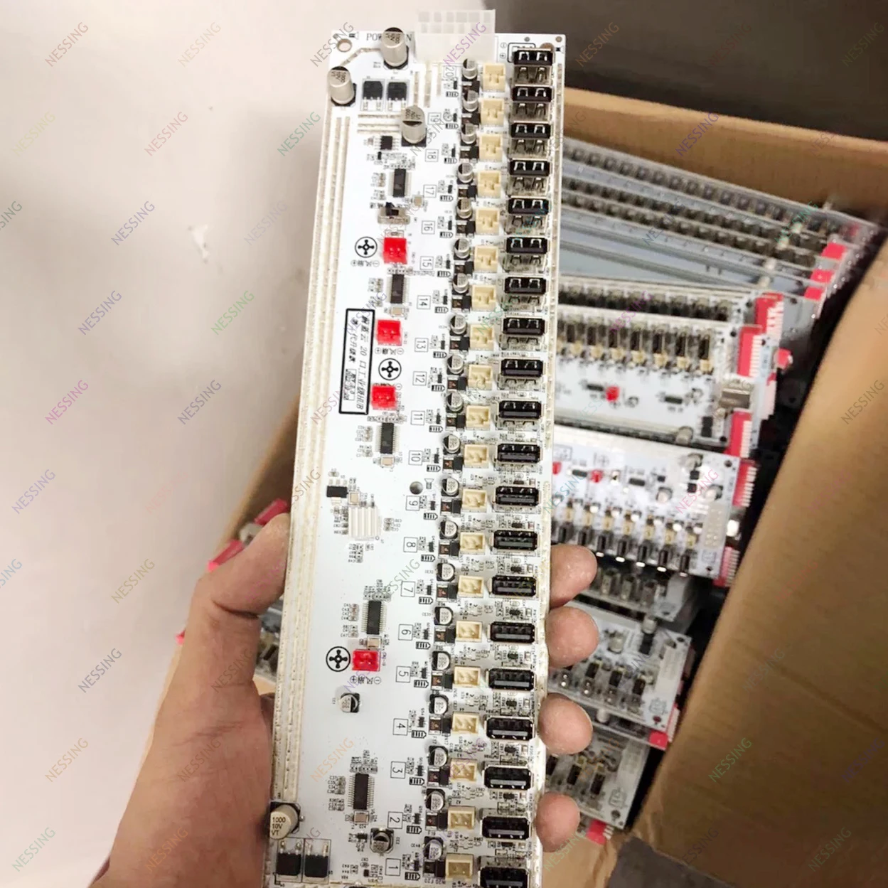 Обладнання для группового управления мобильным телефоном Материнская плата