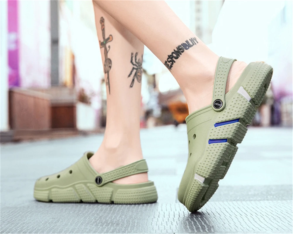 Fashion Slippers Women Outdoor Clogs Thick Sole Beach Sandals Casual Men EVA Non-slip Home Garden Hole Shoes Couple Slides