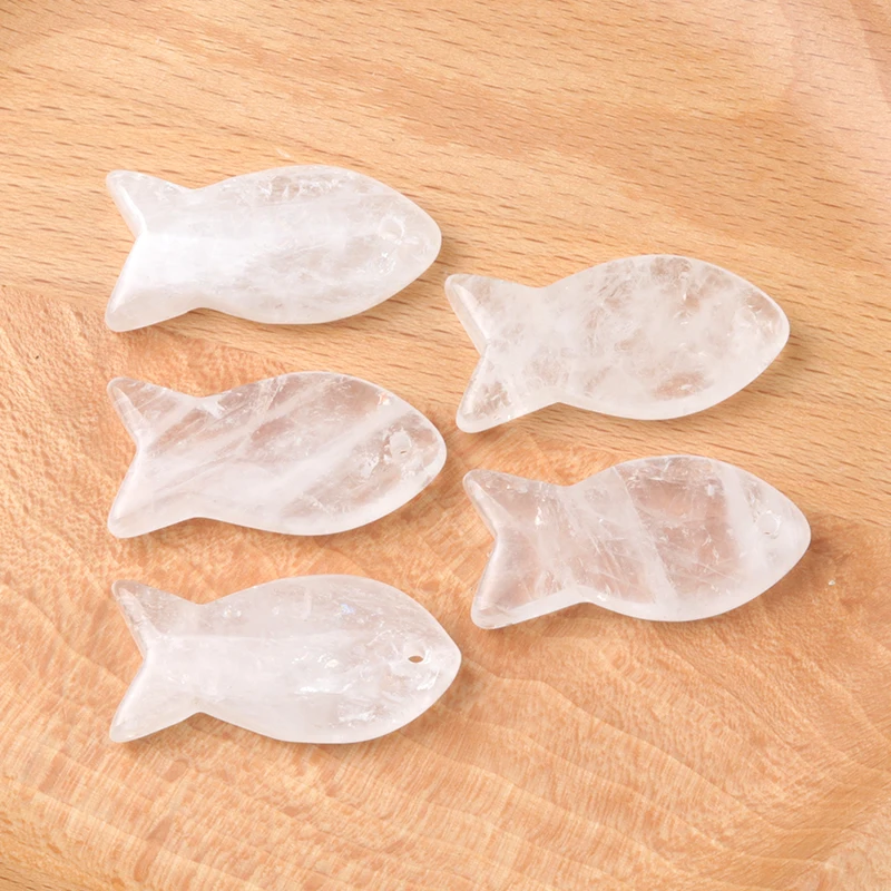 

Фигурка рыбы из аметиста