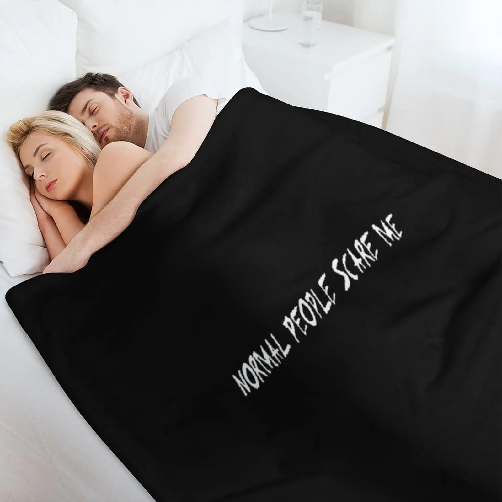 Tate Langdon — персонаж в кино ИДЕАЛЬНО НОРМАЛЬНЫЙ ЛЮДЕЛЬ ТЕРРИФИЙ МЕНЯ Плед Одеяла из