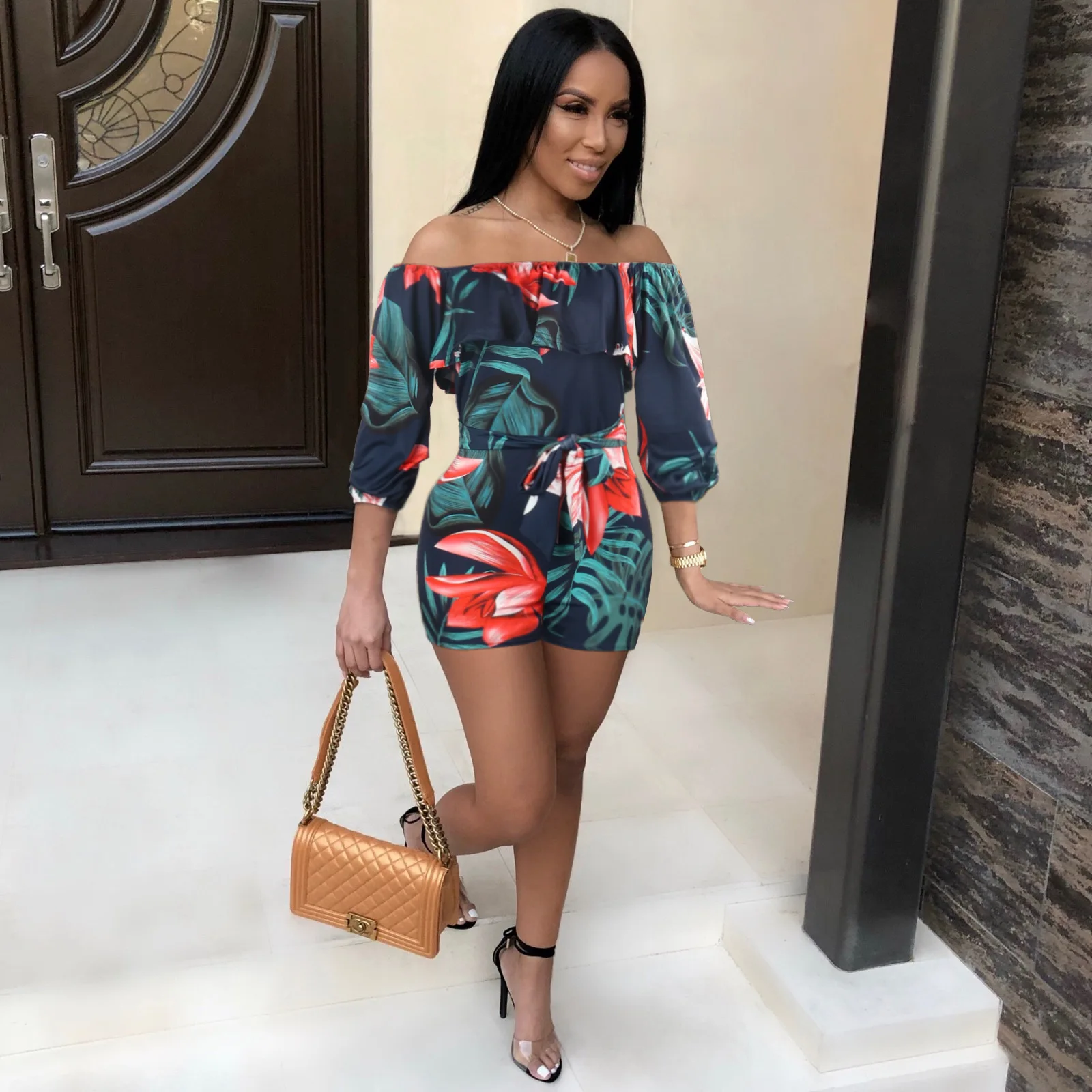 

2023 New Summer Women's Jumpsuit Ruffles Off-the-Shoulder Rompers Fashion Ladies Tube top V-neck Short Pants Jumpsuits