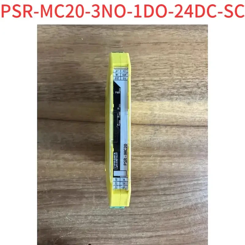 Подержанный тест ОК 2700466 реле безопасности PSR-MC20-3NO-1DO-24DC-SC