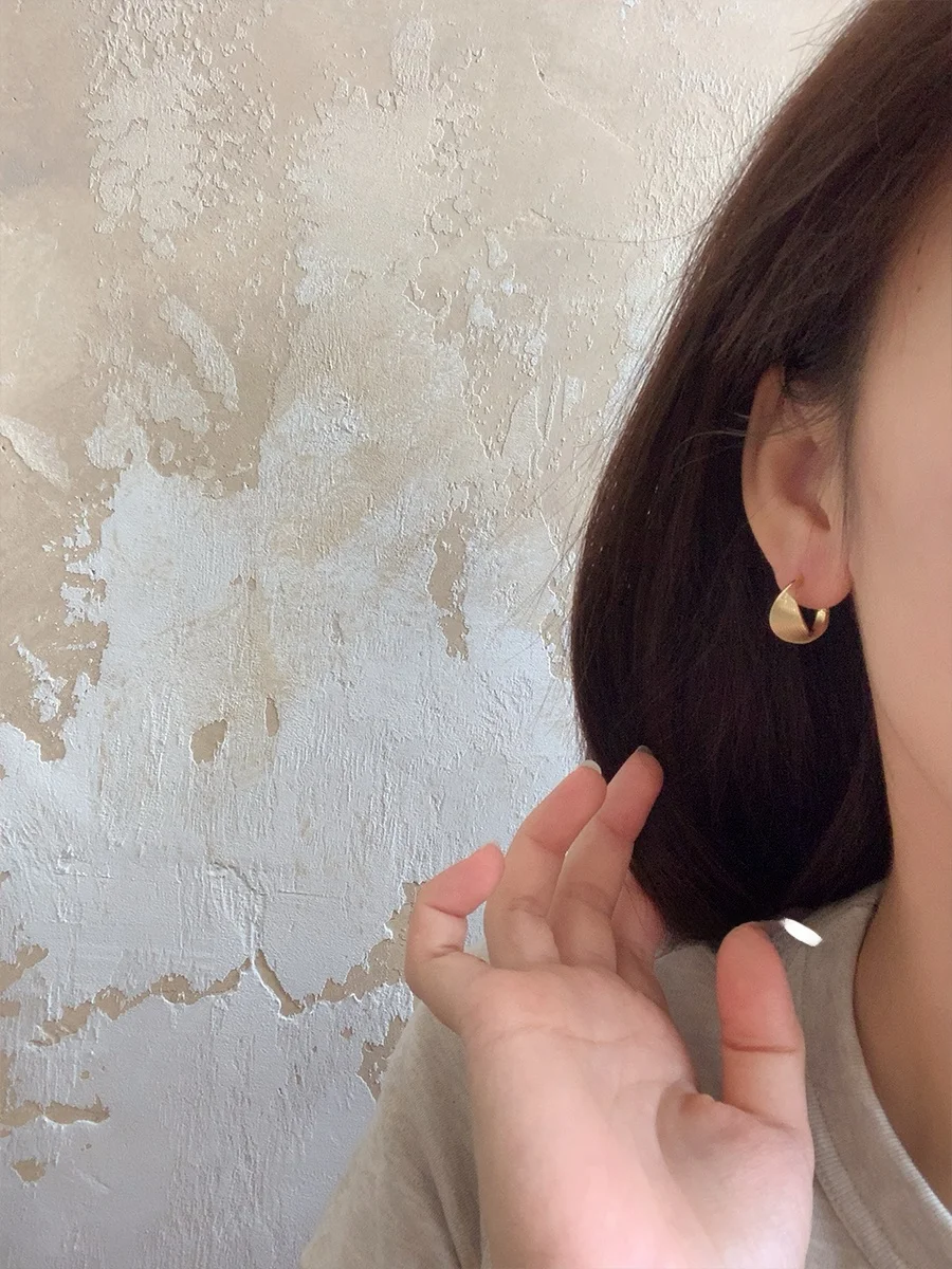 Крученые геометрические серьги из стерлингового серебра 925 круглые с обратной