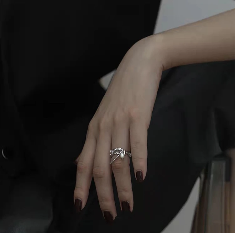 

So.jewelry Hot sale Personalized niche design high-grade feeling Gemstone Ring irregular opening plain ring texture ring