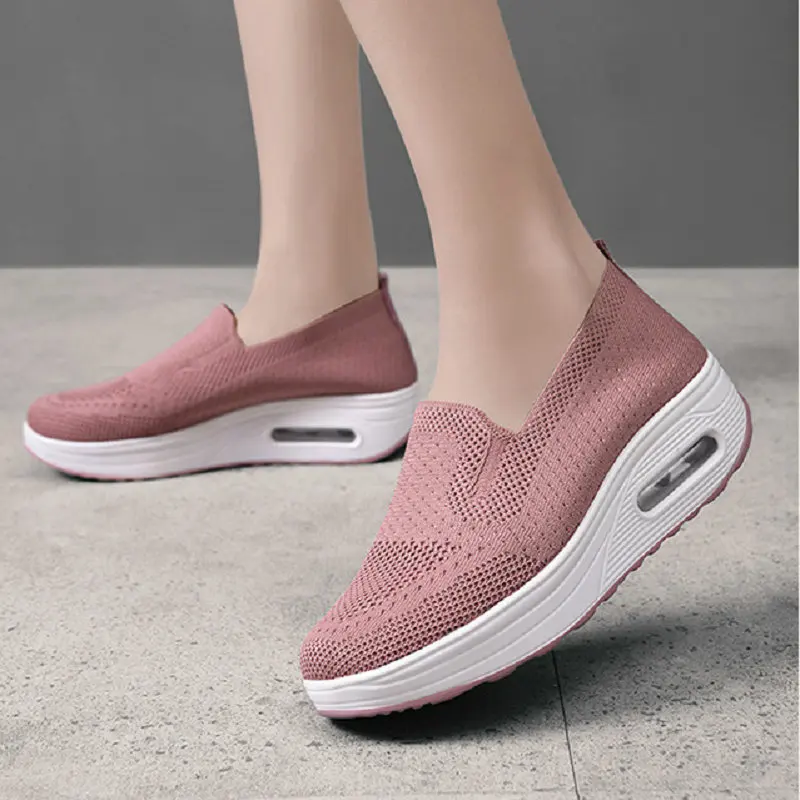 

Mom's One Step Slip-on Shoes Thick Sole Elevated Air Cushion Sports Swing Shoes New Flying Mesh Breathable Casual Women's Shoes