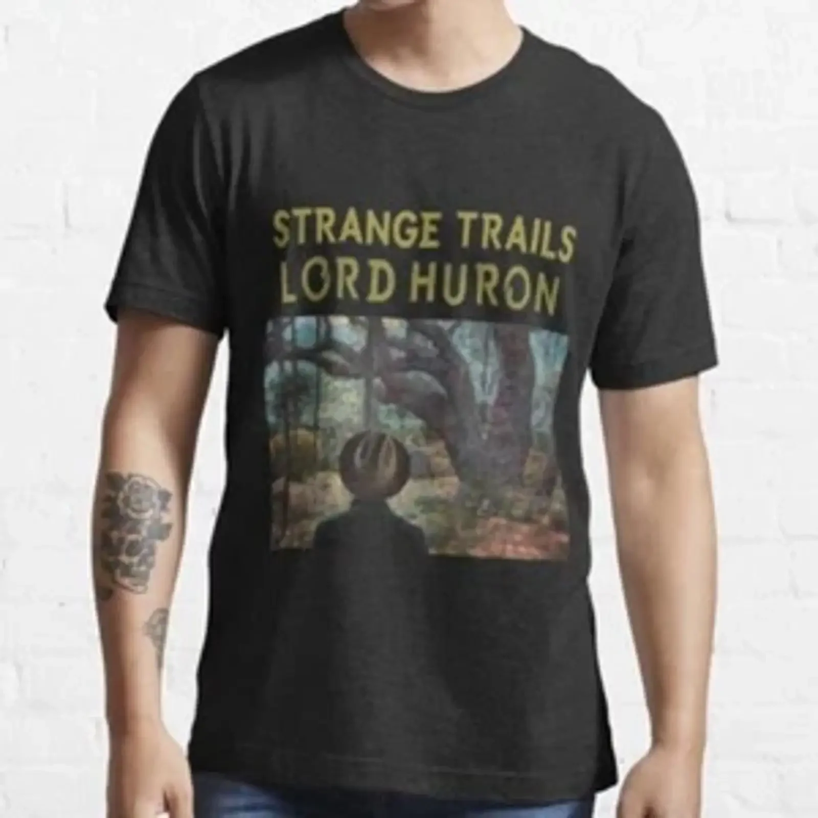 Фото Новая футболка New Strange Trails Lord Huron Essential Premium Black T Shirt S 5XL, винтажная, модная дизайнерская одежда, удобная, с эффектом потертости. №1