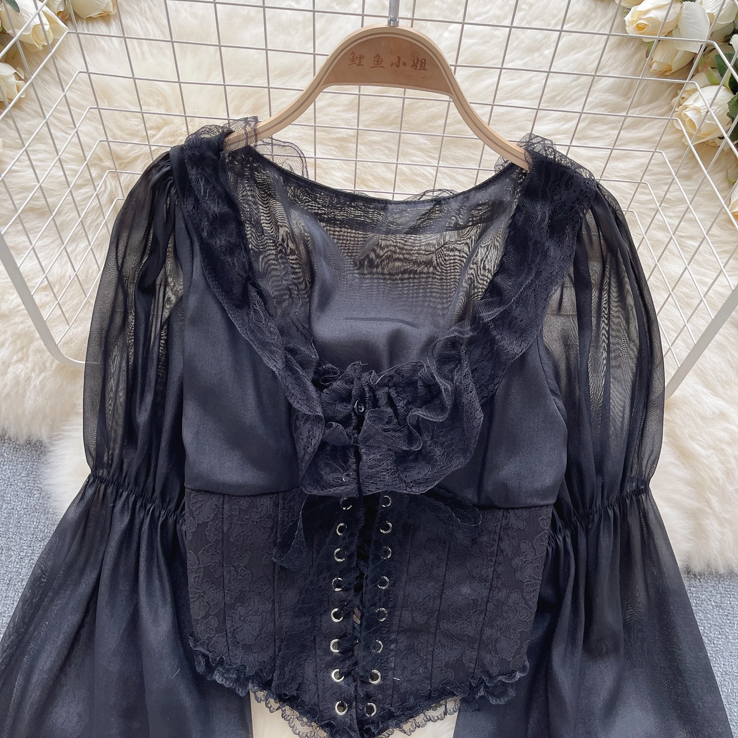 Женская кружевная сетчатая блузка с рукавами-фонариками и v-образным вырезом