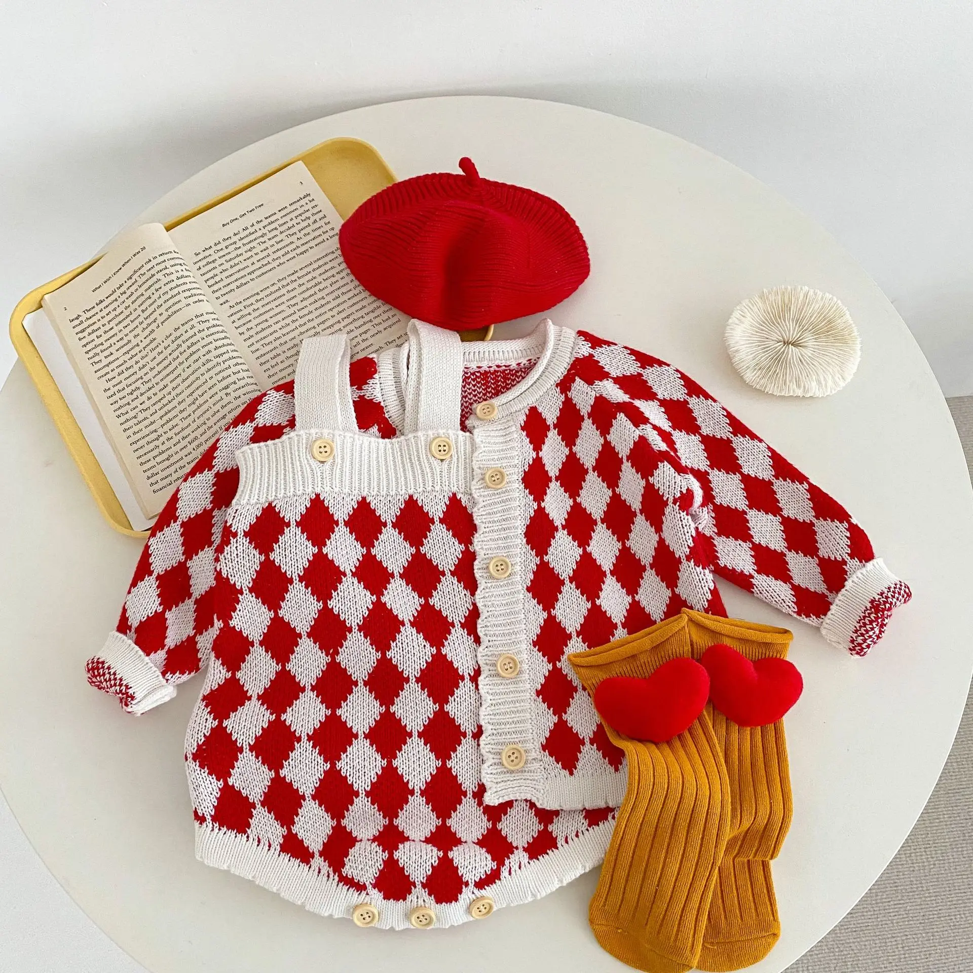 

Весенний тонкий трикотажный кардиган для маленьких девочек, простой свитер с алмазной сеткой, пальто, боди на бретельках, модный Удобный мя...