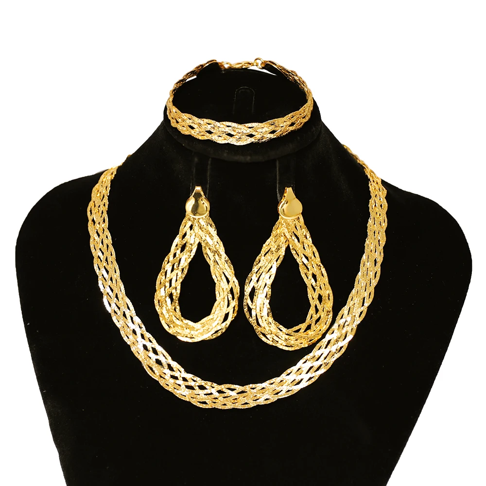 

Dubai Fashion Cutout Design Gold Plated Necklace Charm Earrings Bracelet Jewelry Set Indian Italian Women Wedding Party Gift