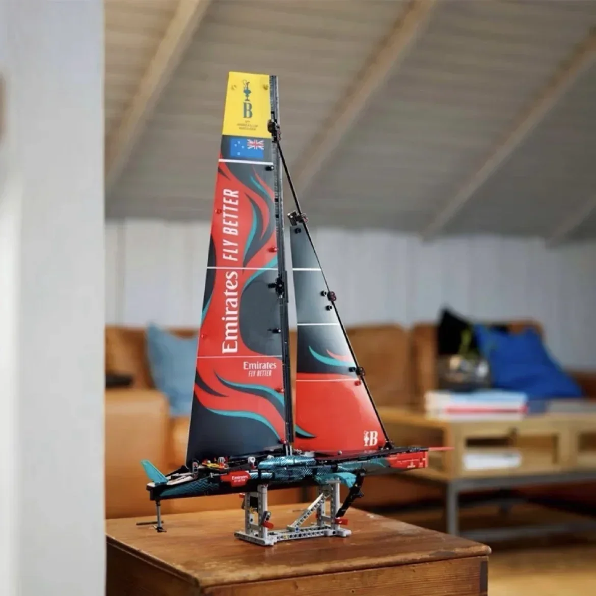 962 шт. Техническая команда Эмиратов Новая Зеландия AC75 Яхта Строительные блоки 42174