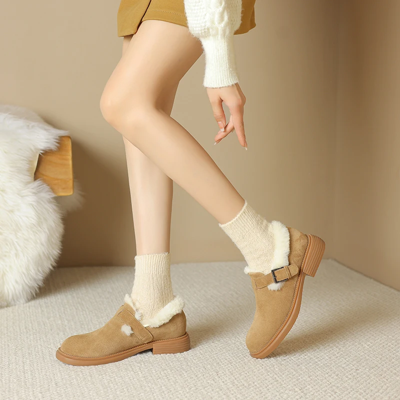 Замшевые женские туфли на среднем блочном каблуке