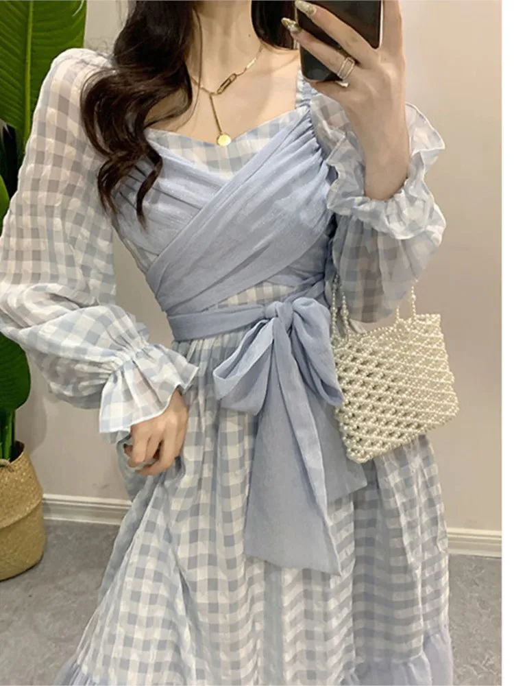 Весенне-летнее платье в клетку с длинными рукавами и оборками во французском