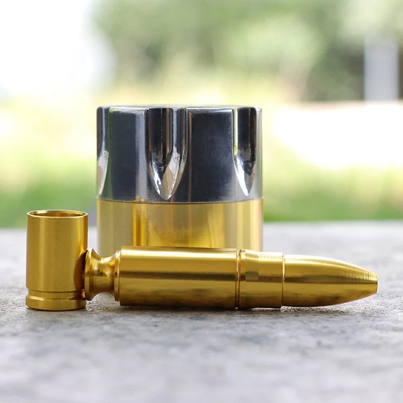 

Classic creative zinc alloy three-layer tobacco vanilla and grinding set. Bullet smoking suit