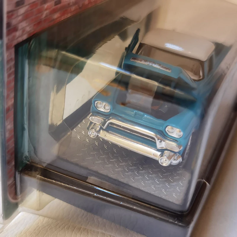 M2 Diecast 1:64 Scale GMC SUBURBAN CARRIER 1958 Pickup Alloy Model Colletion Toys | Railed/Motor/Cars/Bicycles