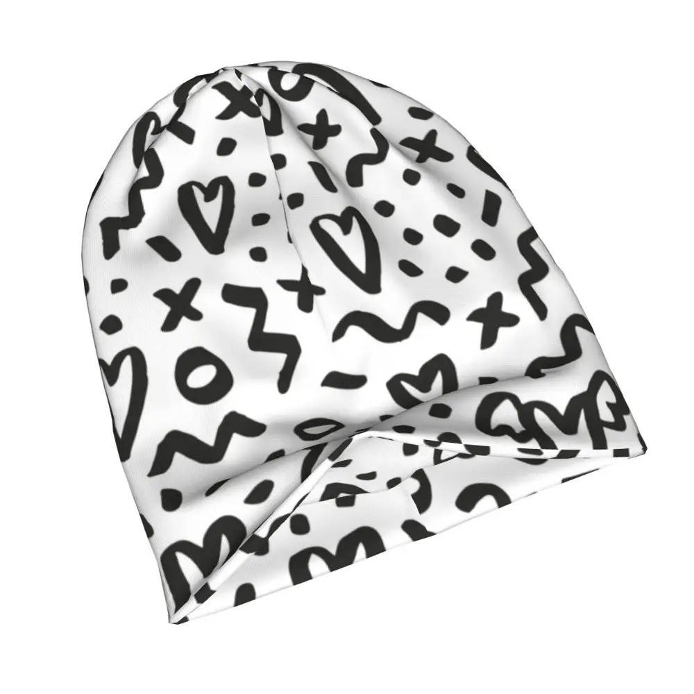 Шапка-бини с сердечками и каракулями осенне-зимняя уличная кепка унисекс теплые