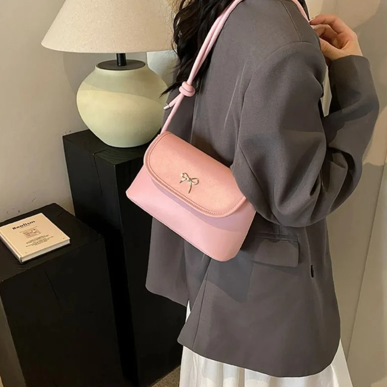 Трендовая дизайнерская сумка для подмышек с бантом однотонная из искусственной