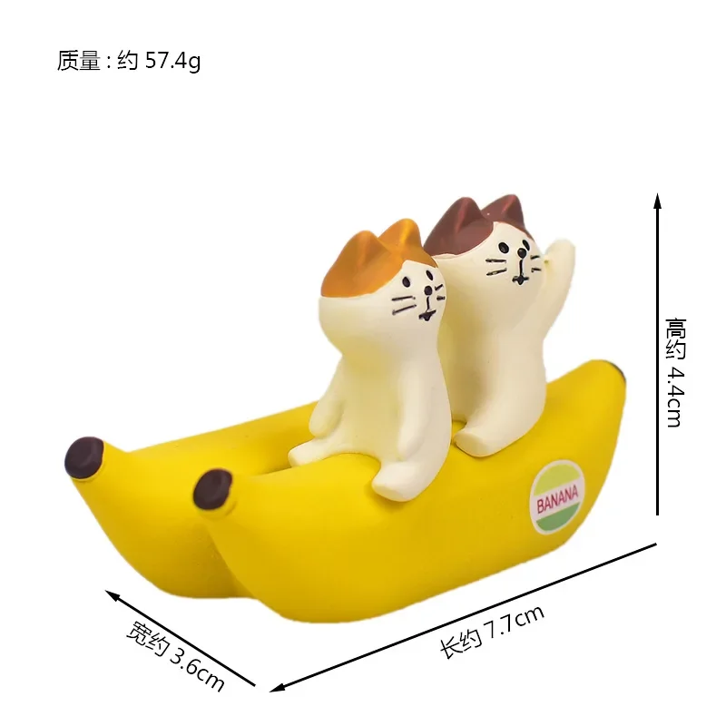 

Миниатюрная фигурка кошки из смолы