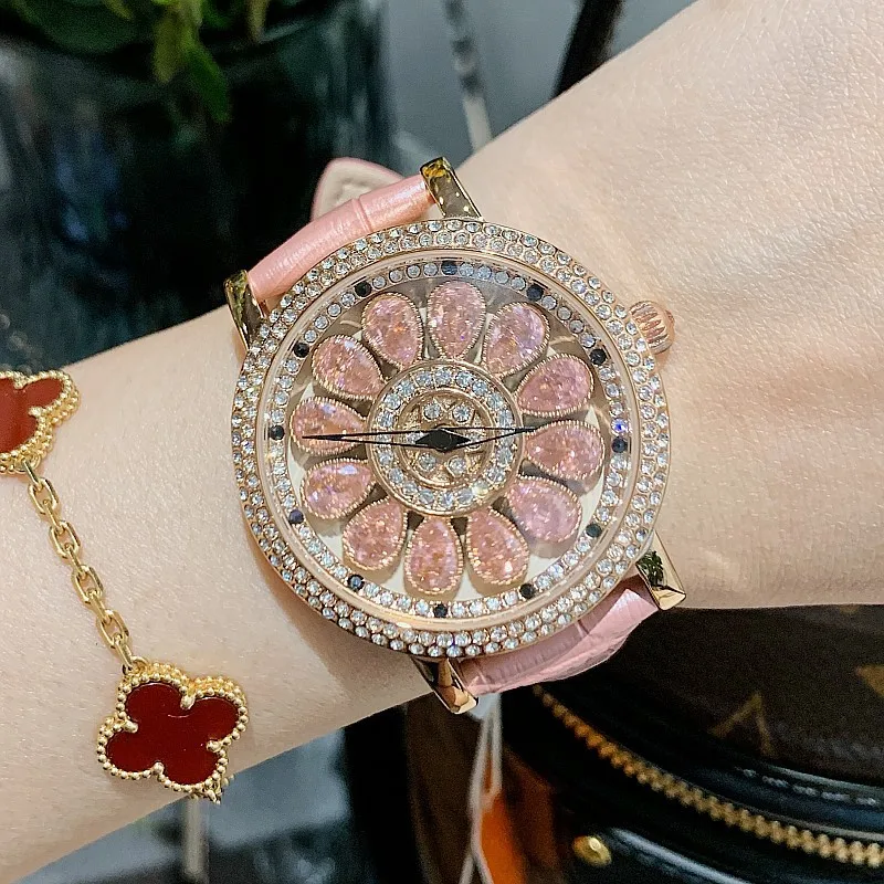 New Luxury Diamond Watches Super Women Rotating Dial Watch Quartz Watch Leather Strap Lady Casual Girl Clock Relogio Feminino