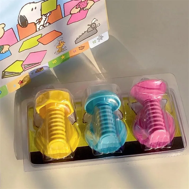 

Мультяшные крючки из поликарбоната 3 шт.