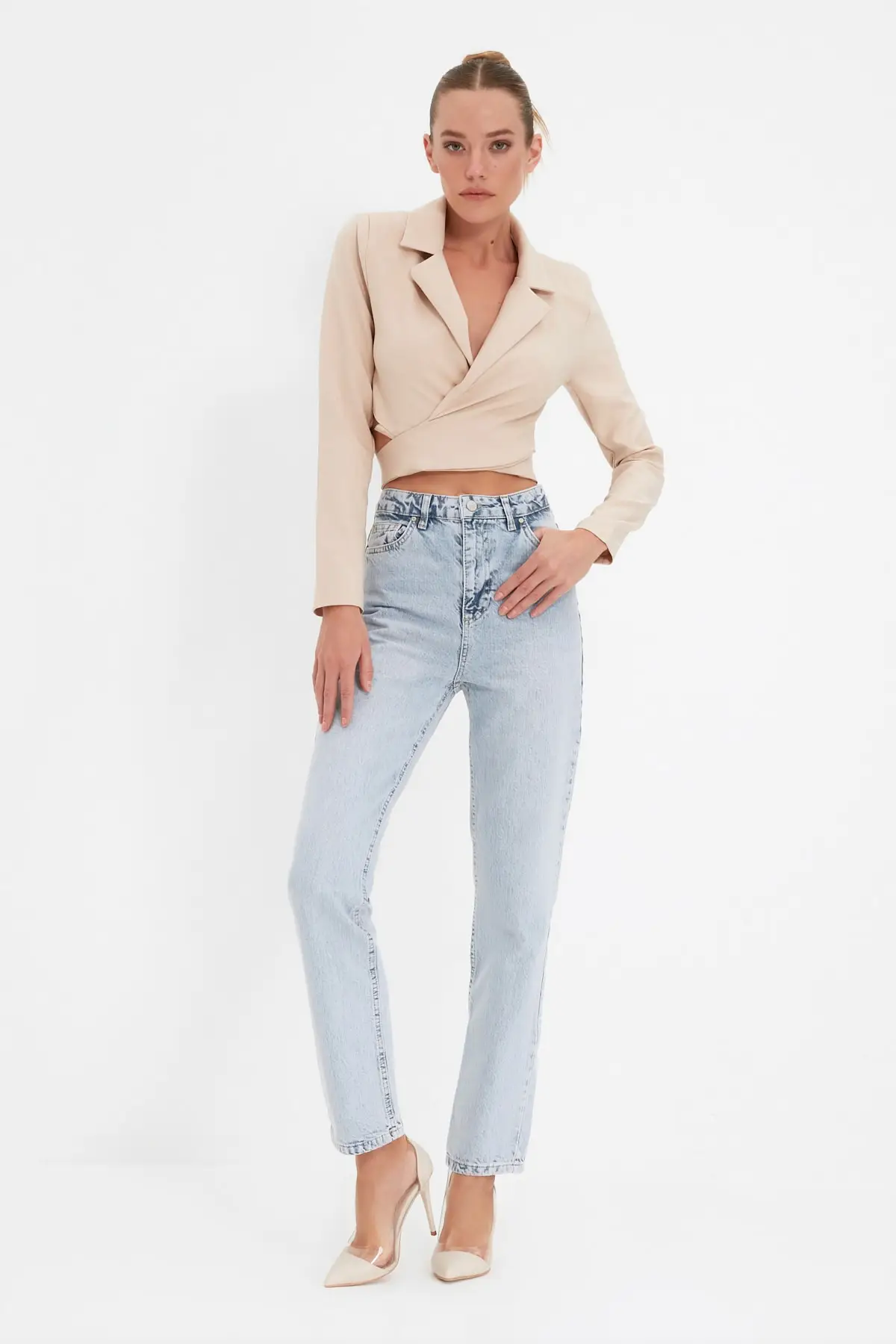 

Trendyol Ütü İzli High Waist Bootcut Jeans TWOAW22JE0841