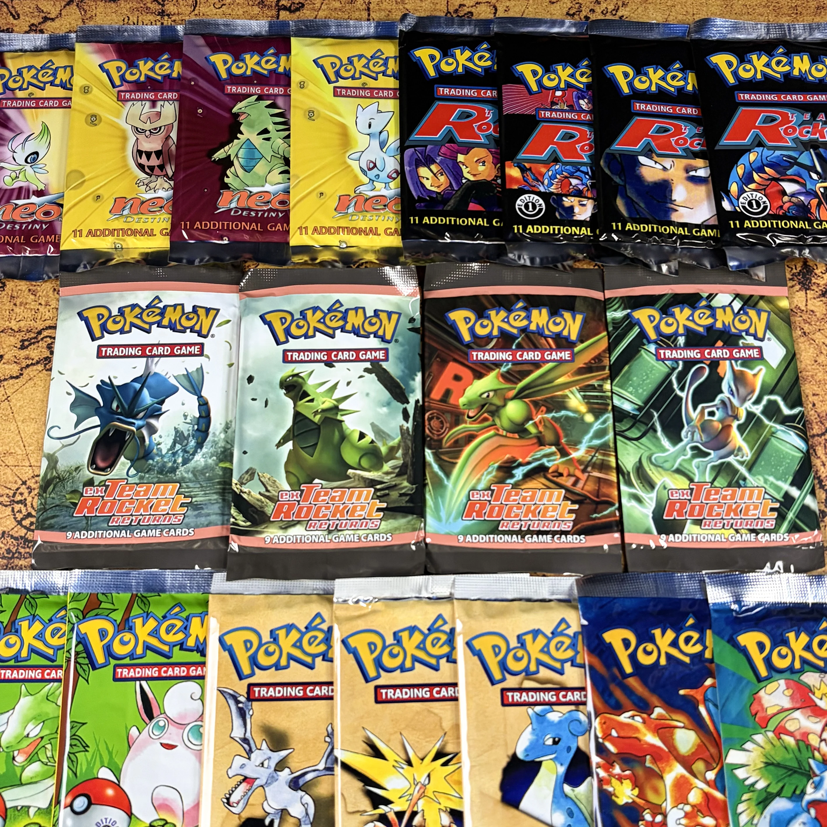 Фото Винтажные запечатанные бустерные наборы PTCG: Destiny/Team Rocket/EX Returns Expansion/Base Set/Jungle/Fossil PKM — коллекционные карточки для обмена №5