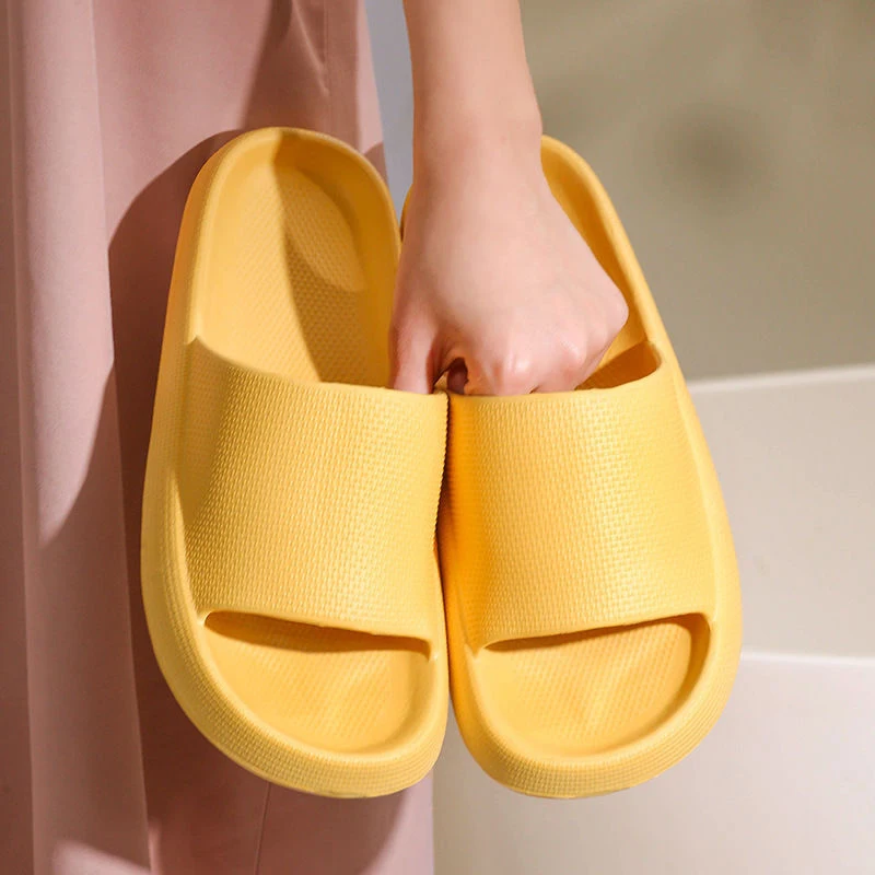 Women Thick Sole Slippers Men Summer Beach Slides Cloud Shoes Bathroom Anti-Slip Home Slipper Soft Sandals Fashion Flip-Flops