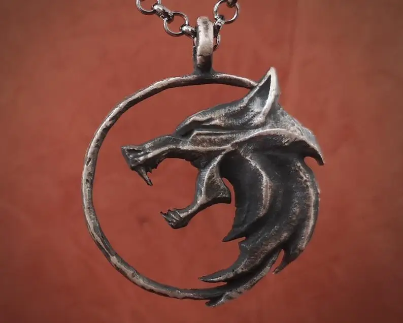 

New Creative Round Necklace for Women Geometric Round Man Domineering Pendant Wolf Head Collarbone Chain Gift Jewelry Wholesale