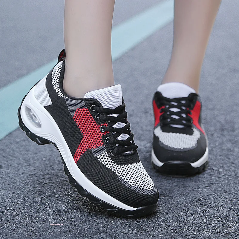 

Spring Woman Fashion Casual Sneakers Soft Women Vulcanize Running Shoes Mesh Lace-up Light Breathable Tenis Feminino
