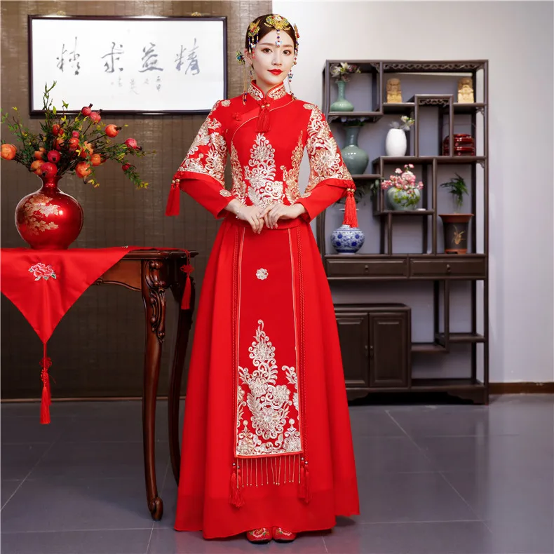 

Traditional Chinese Wedding Gown Women Red Embroidery Vintage Cheongsam Sexy Vestido Oriental Evening Dresses Modern Long Qipao