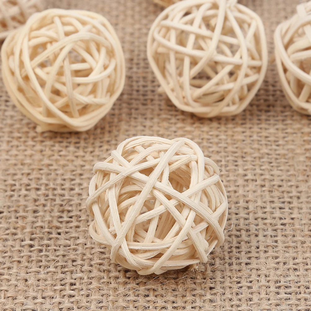 

30Pcs 3cm Wicker Rattan Balls Natural Woven Hanging Pendants Aromatherapy Rattan Wedding Table Decoration