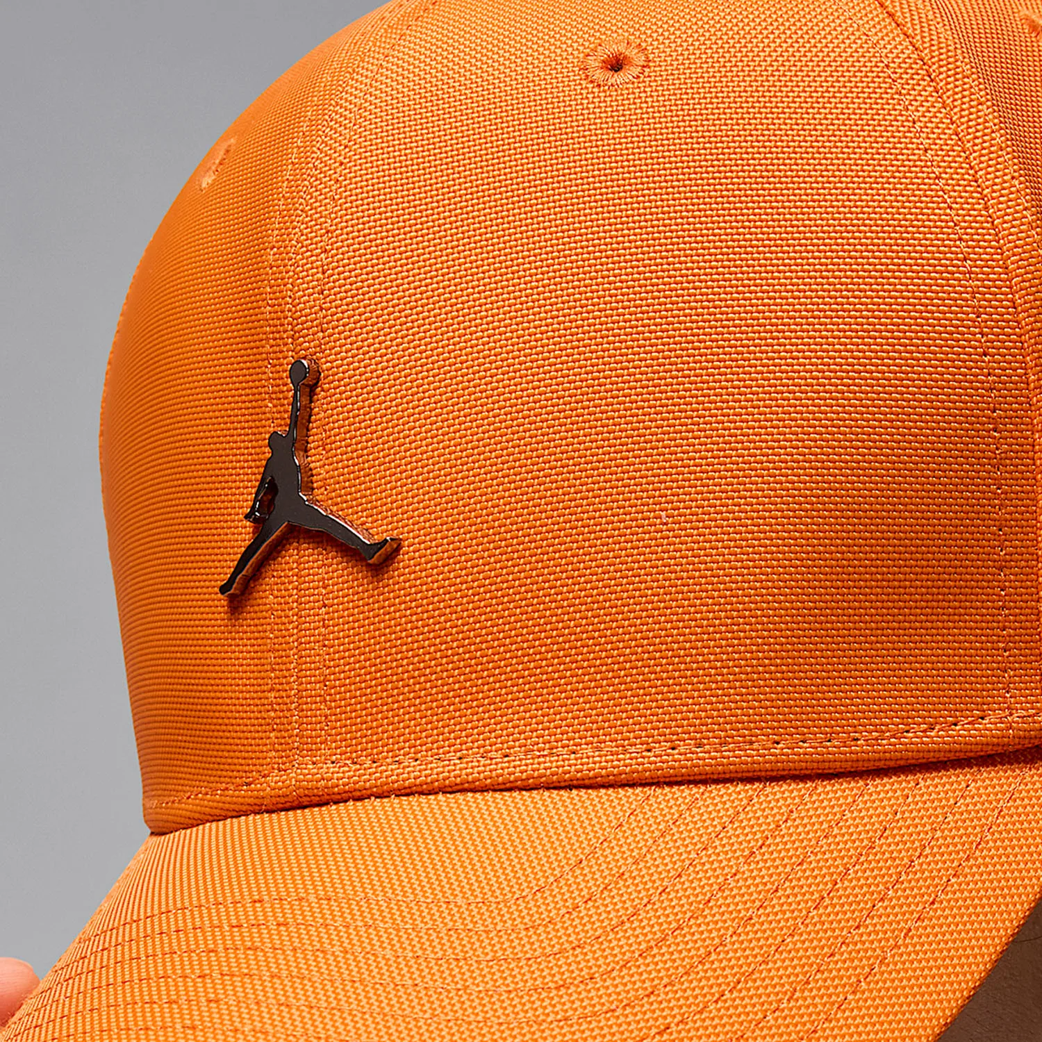 Фото Оригинальная спортивная кепка Nike JORDAN для мужчин и женщин с полужесткой верхней частью и защитой от солнца HM5750-805 №4