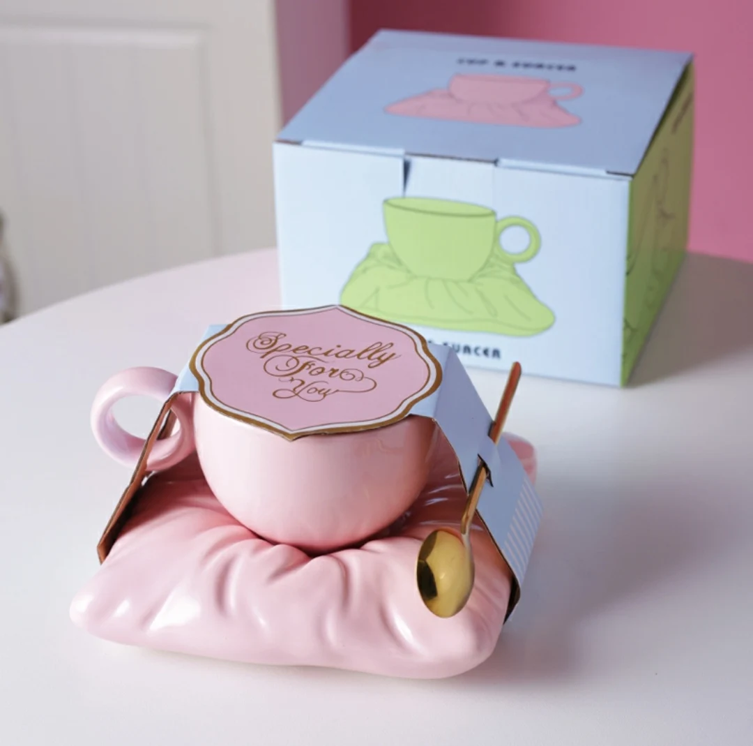 

Lazzy House Ceramic Mugs Coffee Cups Drinkware Mug for Tea Large Saucer Set Creative Christmas Gift Box Set Couple cups