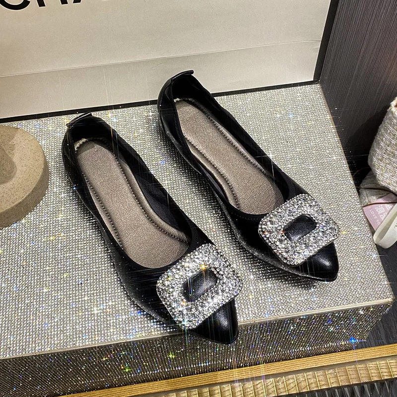 Туфли женские с острым носком повседневные Мягкие кроссовки закрытым