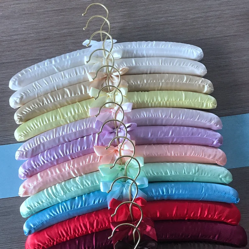 

5pcs Hook Fabric Coated Hanger Sponge Padded Hangers Hanging Clothes Racks Hotel Shop Display Rack Hangers Multi-Color Racks