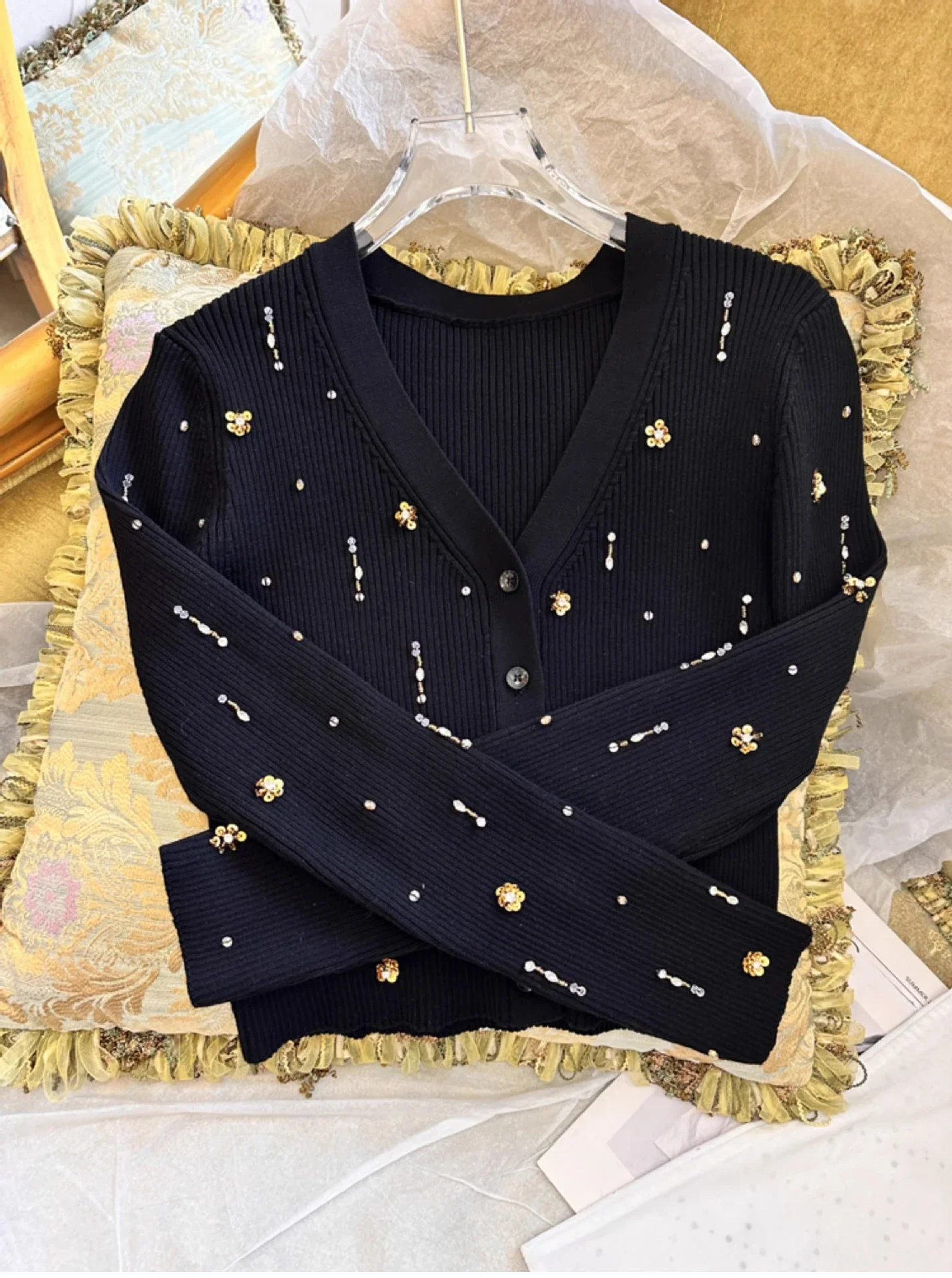 

Fashion Classic Trendy Luxury Designer Autumn New Black Diamond V-Neck Short Coat Knitted Sweater Cardigan Woman M5
