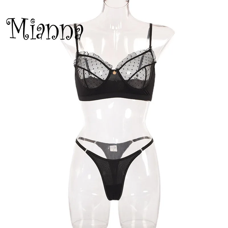 Комплект женского Бесшовного нижнего белья с чашками пуш-ап и вышивкой | Женская