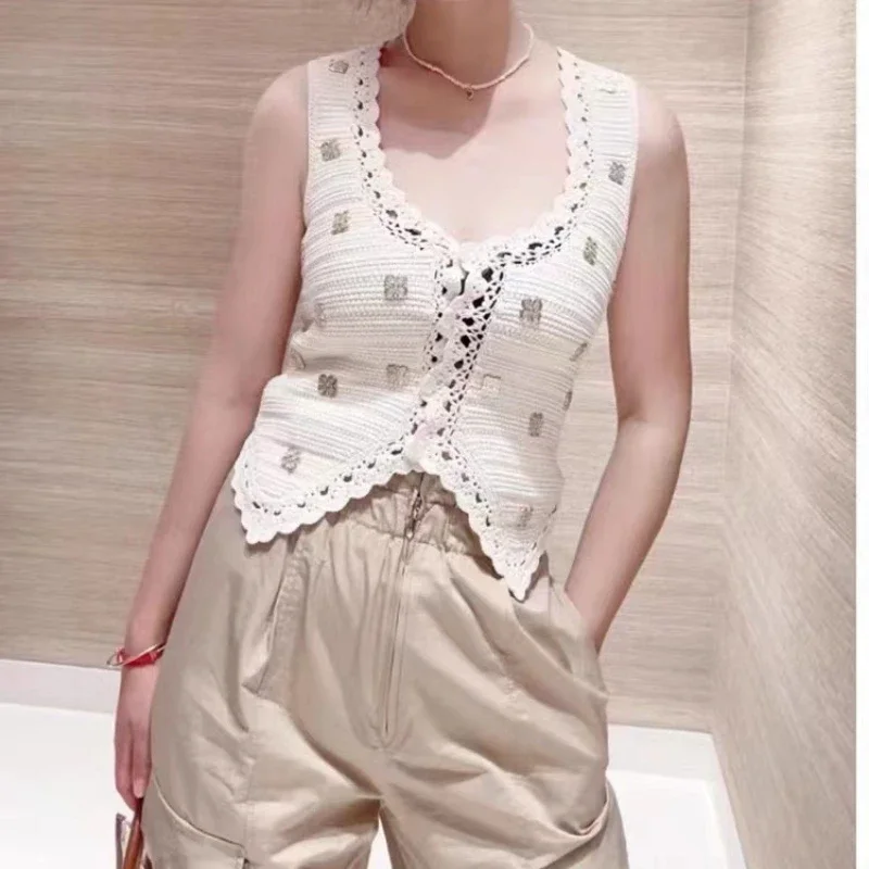

2023 Summer New Women Solid Color V Neck Sleeveless Woven Knit Vest