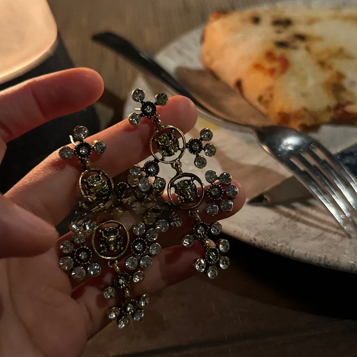 Chai Fu Studio/E83 Гонконг Sle Ретро Court с резными серьгами-гвоздиками бриллиантами