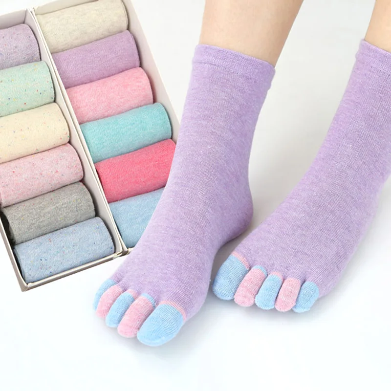 

Женские хлопковые носки на пять пальцев средней длины, цветные зимние поглощающие пот носки-дезодоранты в японском стиле с разрезом