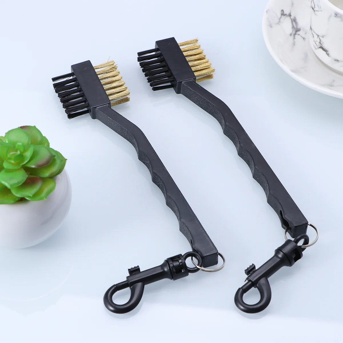 

2PCS Durable Practical Dual Side Cleaning Brush Accessories Club Groove Cleaner for Outdoor Sports