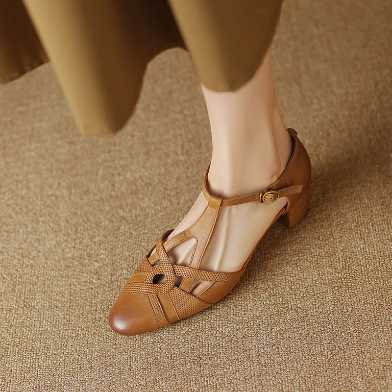 

Woman Summer Sandals T- Strap Closed Toe Sandalias French Style Ladies Cow Leather Simple Shoes French Style Retro Shoes