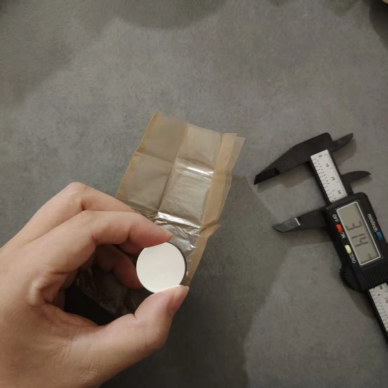 1 шт., диаметр 30 мм, плоскоушированный сферический отражатель, фокусное расстояние 50 мм/75 мм/100 мм, вогнутое алюминиевое покрытие с УФ-покрытием