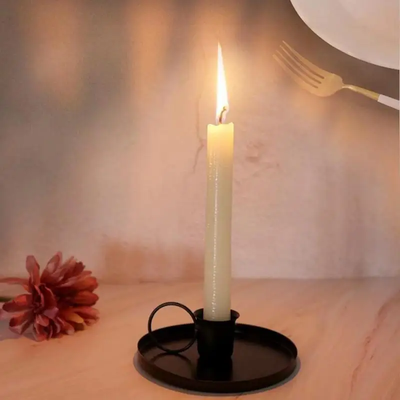 

With Handle Candlestick Taper Retro Metal Iron Candle Holders Creative Metal Candlestick Durable Desktop Adornment Exquisite