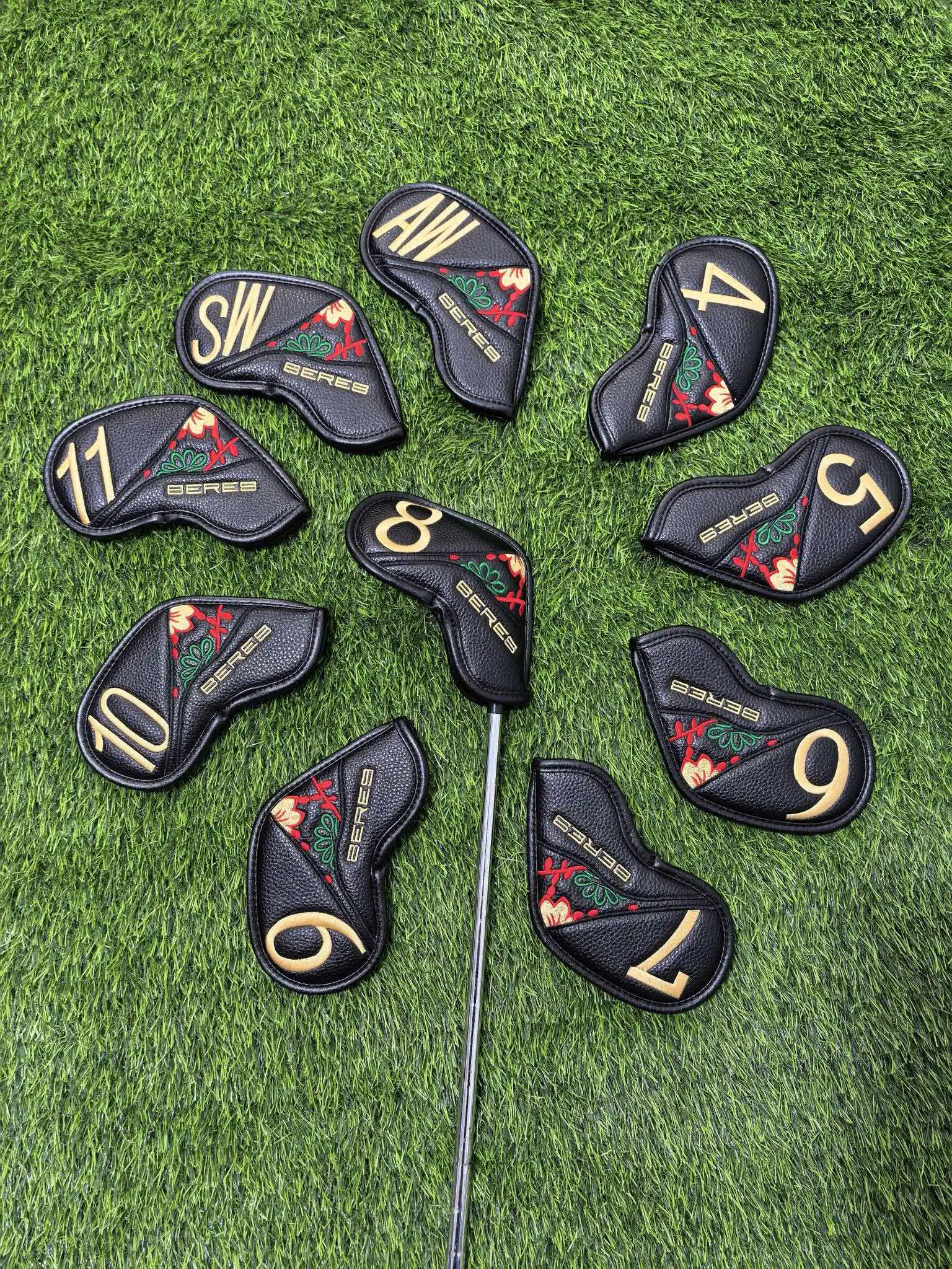 Фото Чехол для головки клюшки HONMA Premium Golf: для драйвера, фервей-вуда, паттера, белый с золотой вышивкой, защита для головки клюшки №4