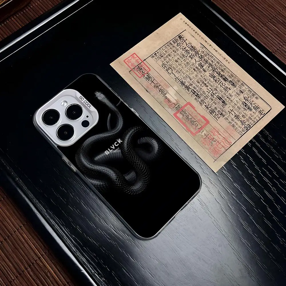 Роскошный дизайнерский черный чехол со змеиным рисунком белый крутой для