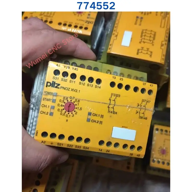 новое реле PILZ PNOZ XV2.1 774552